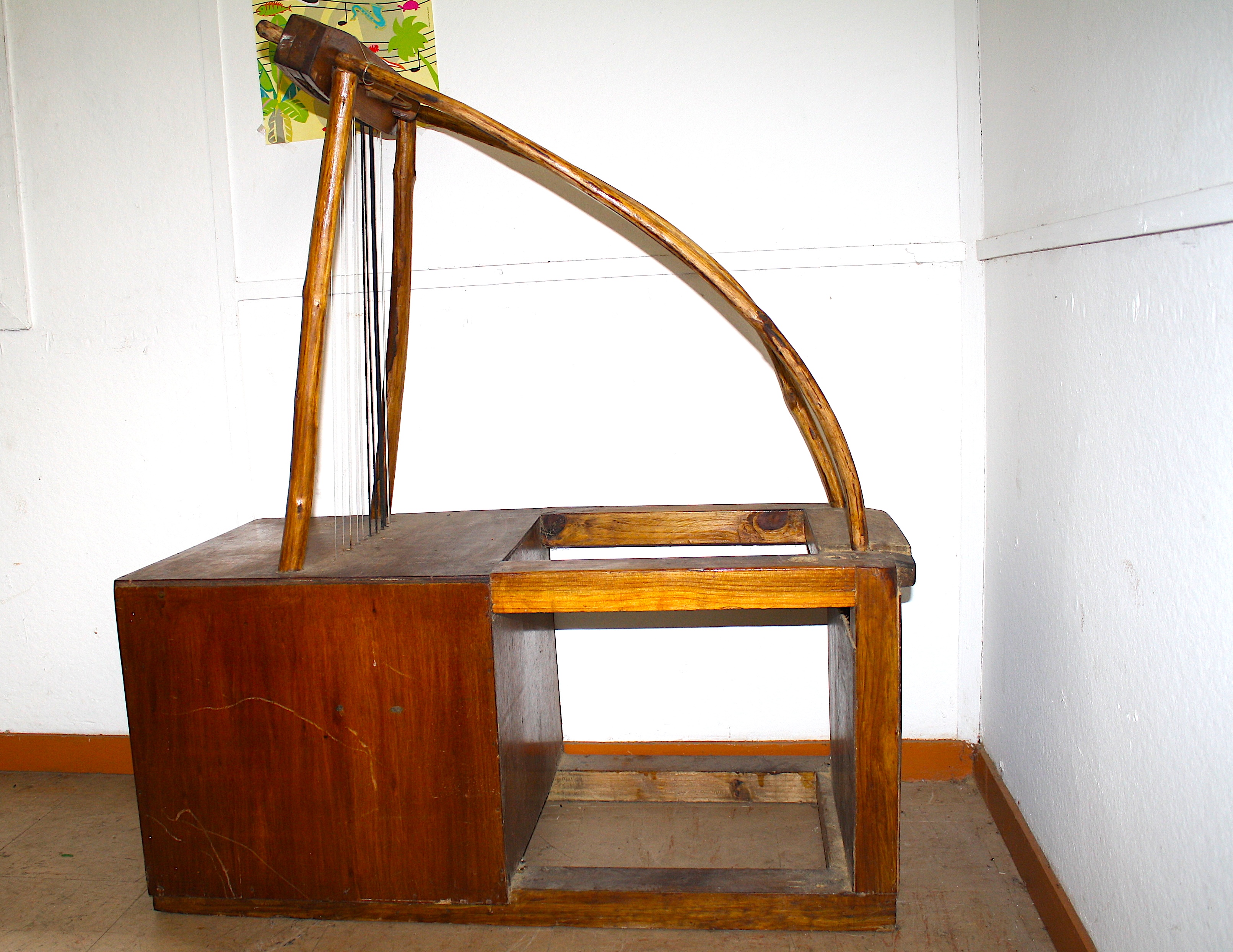 <i>Makaloumpo</i>, made by Patrick Prosper, Mahé, 2009.&nbsp;