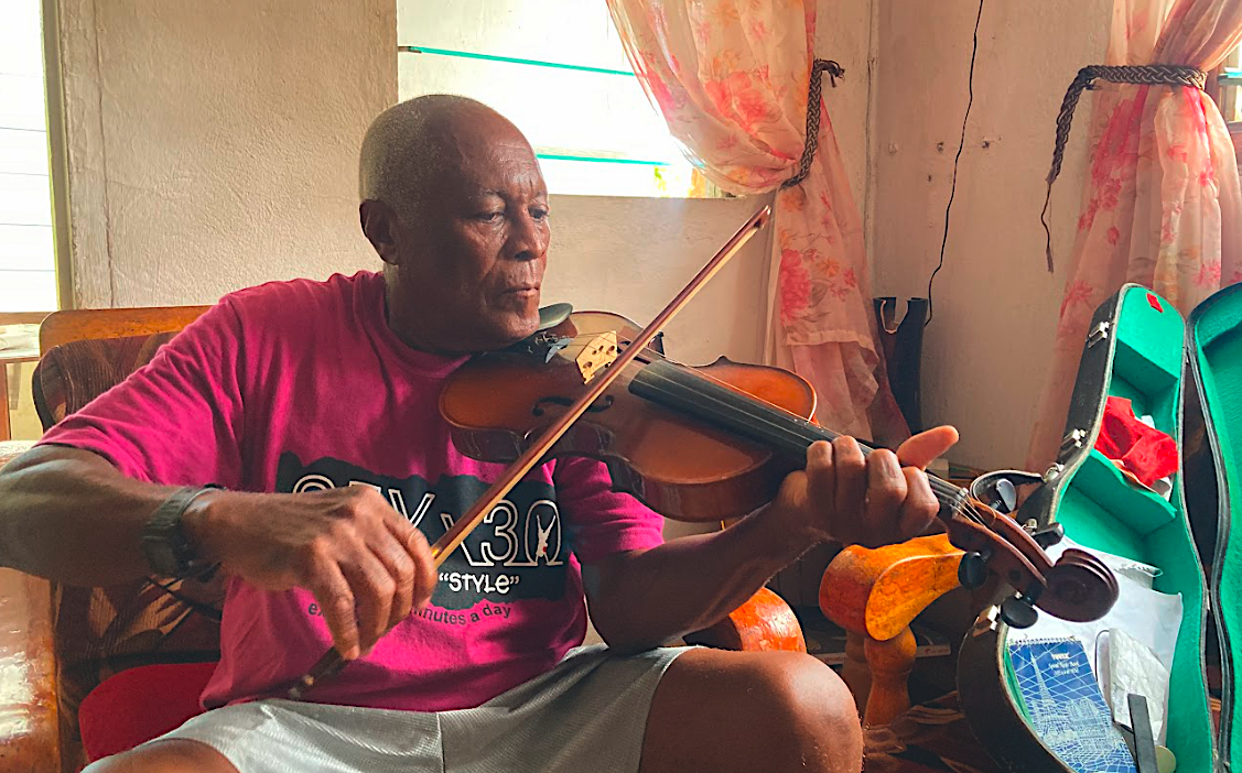 John Wirtz on <i>vyolon</i>, Mahé, 11/25.