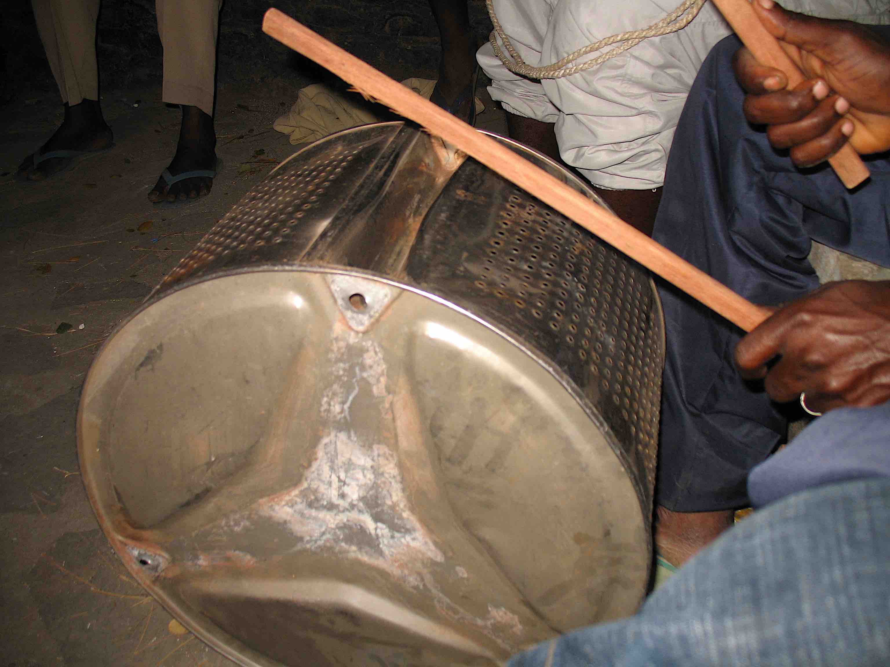 Mayotte, Collectage Takamba, 2009, Photo F. Précourt.